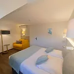Des Princes, Centre Hotel