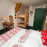 Des Princes, Centre 3*