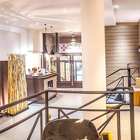 Des Princes, Centre 3*