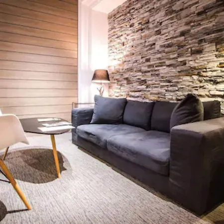 Des Princes, Centre 3*