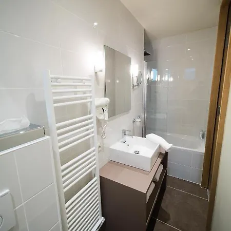 Des Princes, Centre Szálloda 3*