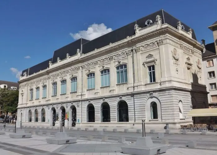 Des Princes, Centre